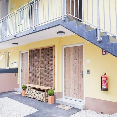 Homebound Ii - Contactless Check-in Apartmanhotel