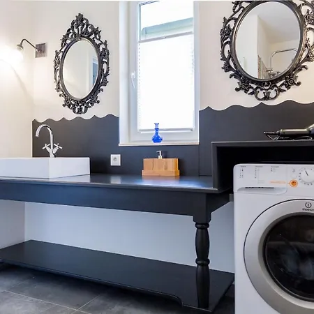 Lägenhetshotell Homebound Ii - Contactless Check-in 4*