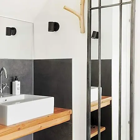 Homebound Ii - Contactless Check-in Apartmanhotel 4*